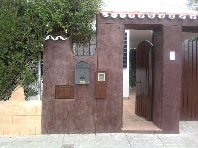 PINTURAS EN GENERAL Y TALLADOS CON TEXTURAS DE PIEDRA: ALTA DECORACION