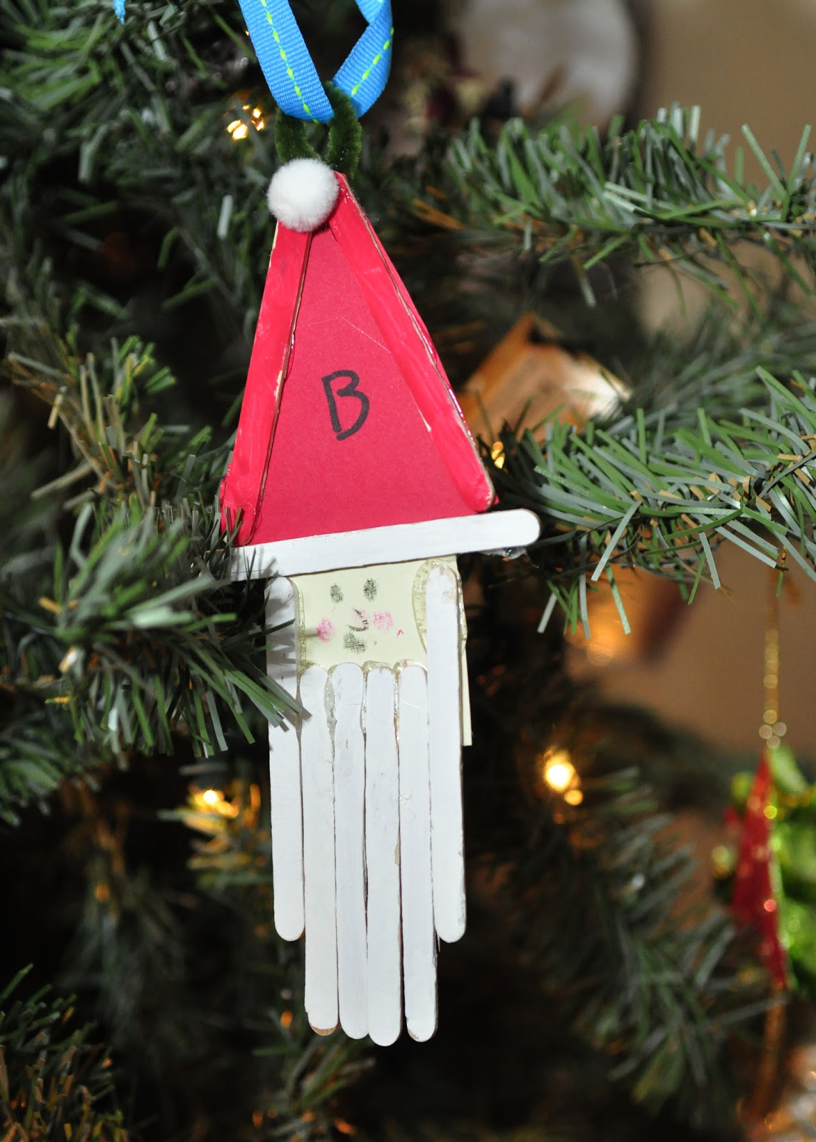 This Farm Family's Life: Christmas Craft Time: Santa Ornament...