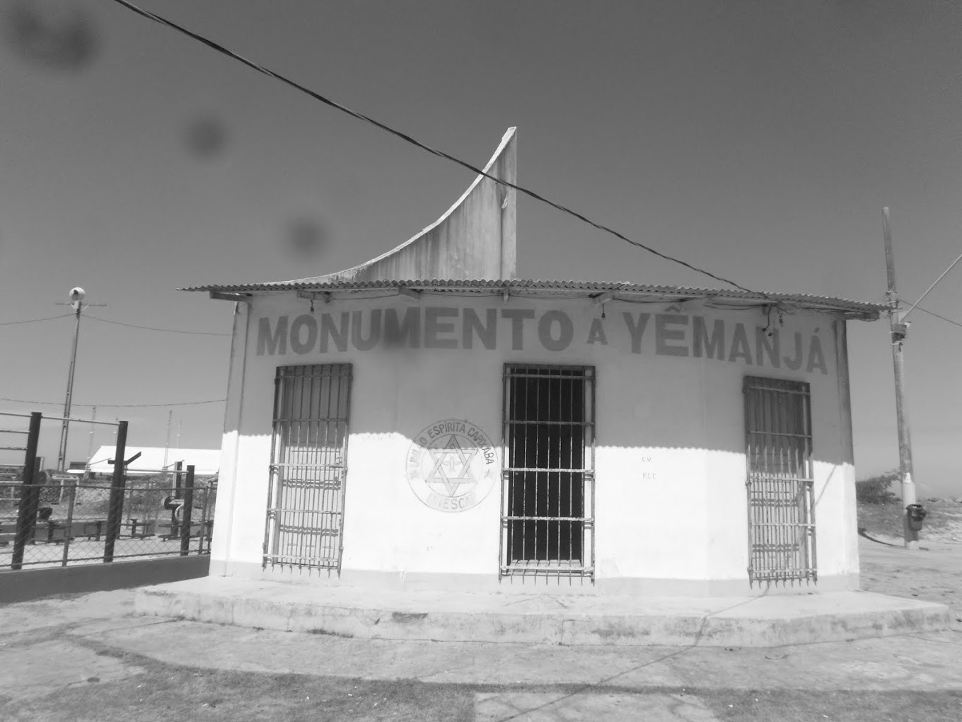 CA - MONUMENTO A YEMANJA - casa na praia - norte de vitoria - ES / BRASIL - 2015