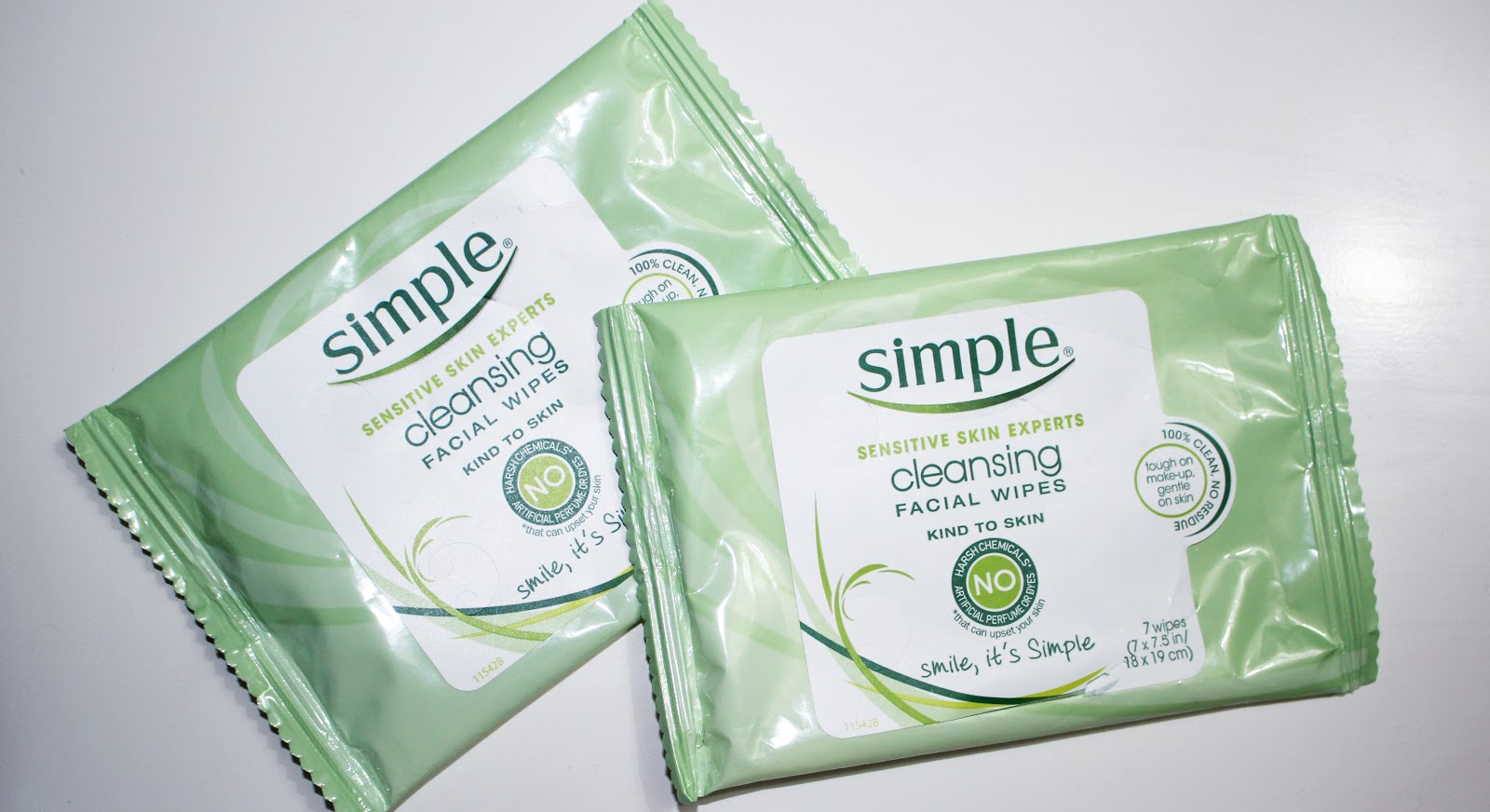 Simple Skincare Cleansing Facial Wipes Review