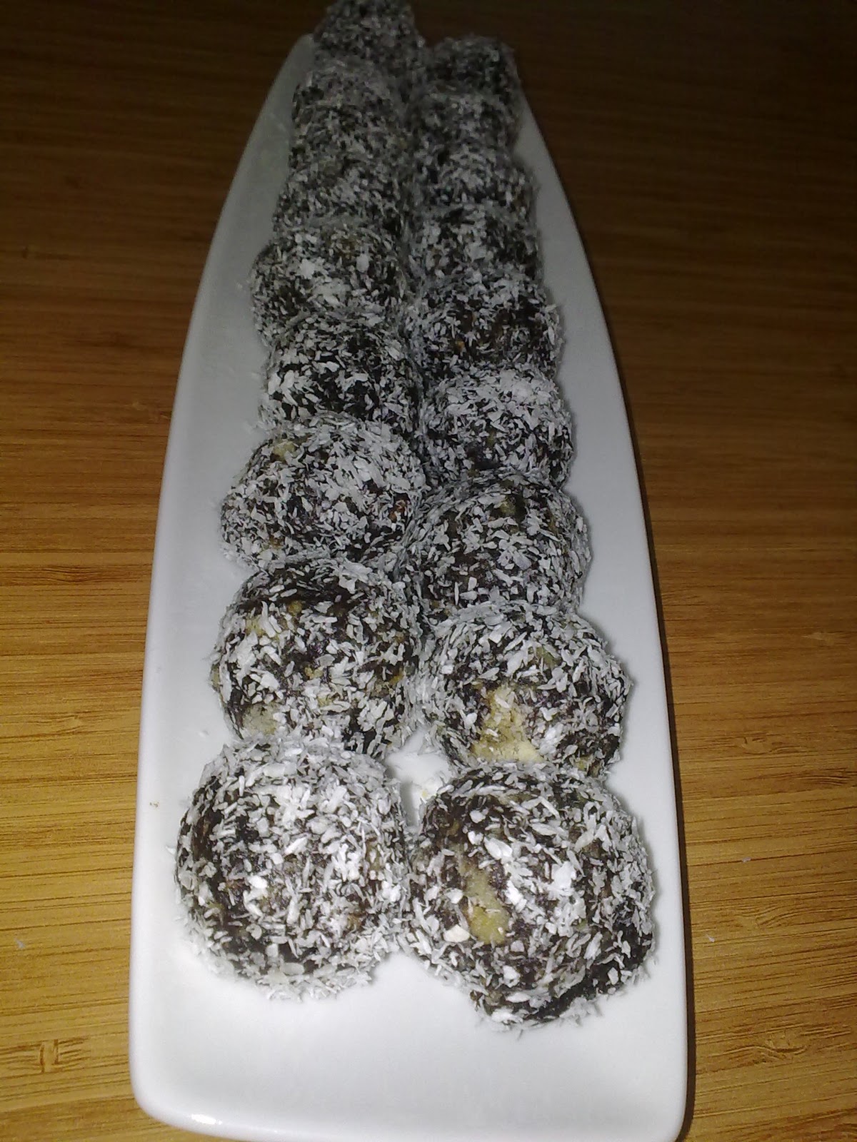 MUTFAĞIMDA NELER OLUYOR OĞLUMLA EVDE TRUFF ( petibörlü çikolata topları)