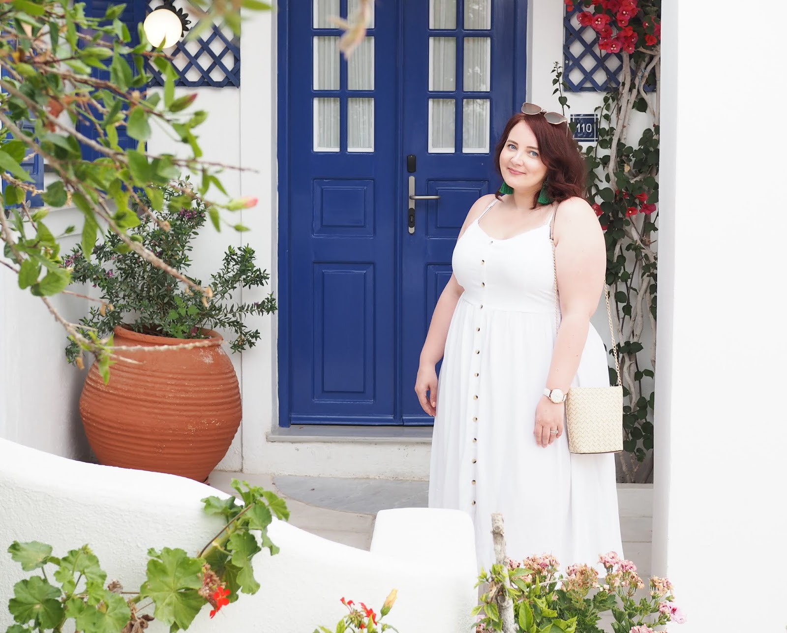 Why Everyone Needs A Simple White Summer Dress In Their Wardrobe