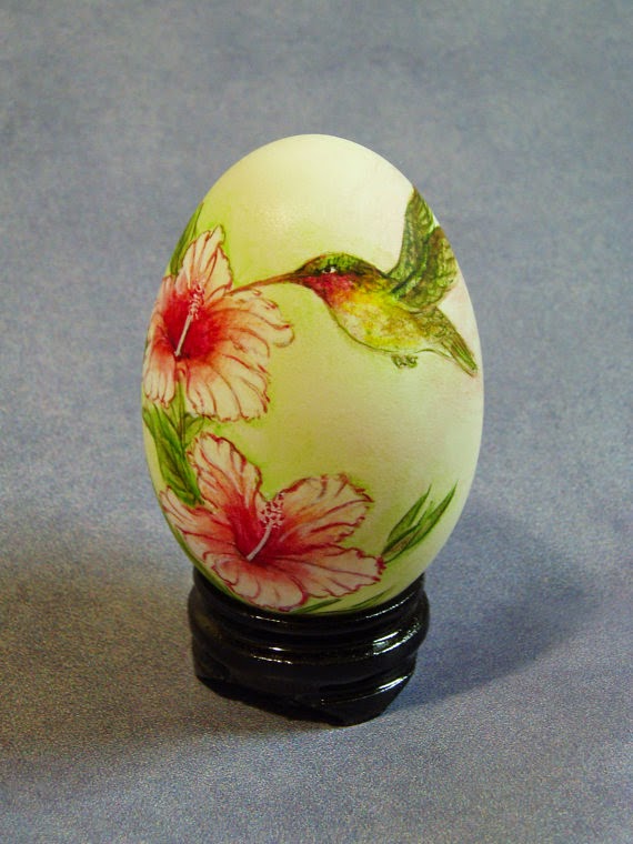 Artcraft from eggshell ; painted eggshell art projects art ideas