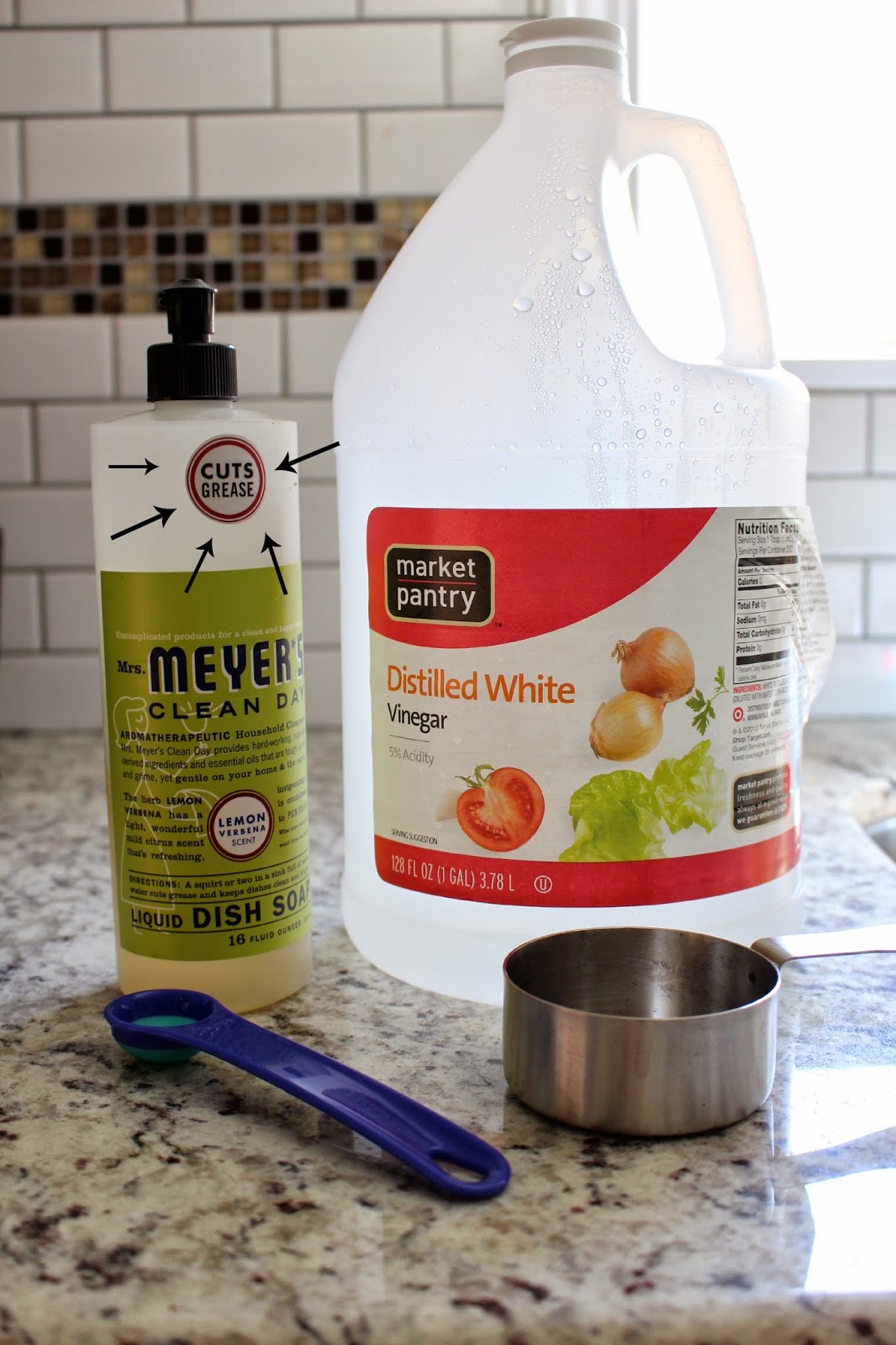 vinegar and dish soap for mopping