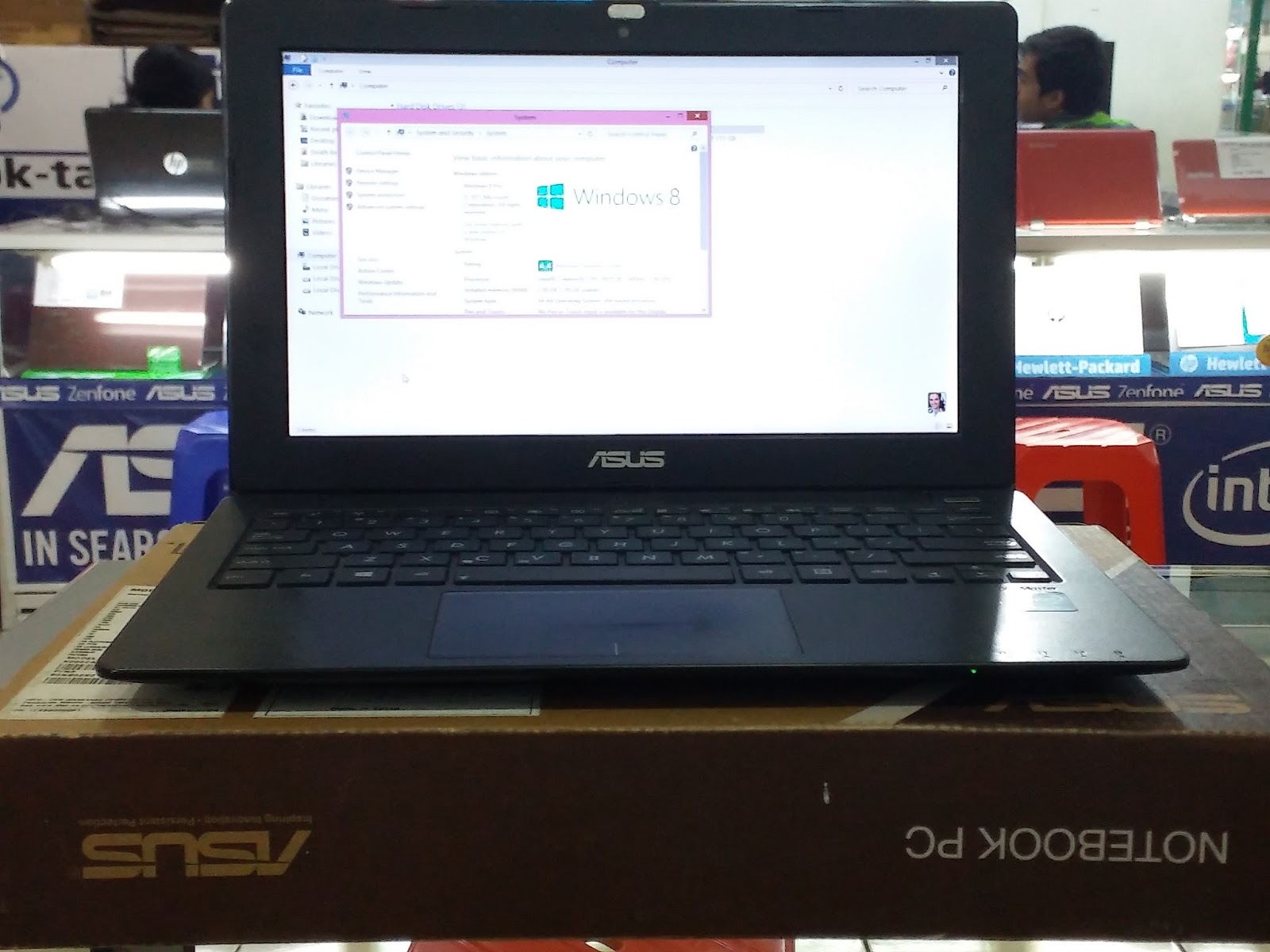 LAPTOP BEKAS MURAH Asus x200ca intel dual core Ram 2gb Hardisk 500gb Layar 11 6 in led Webcam Wifi Hdmi vga oout dan card reader Kondisi mulus x cewek Baterai 2 sd 3jam