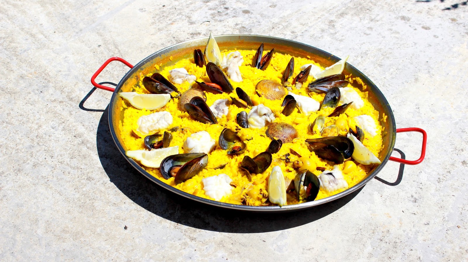 F&D Kitchen Recettes: PAELLA AU POISSON