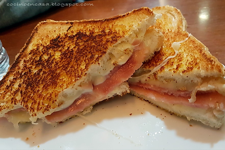 Cocino en Casa Bikini o sandwich mixto