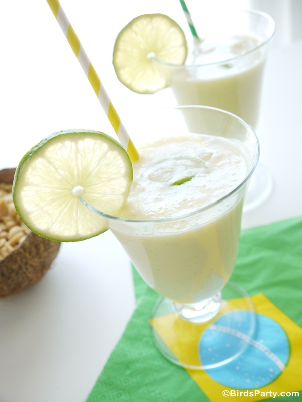 Brazilian Pineapple & Coconut Batida Cocktail Recipe - BirdsParty.com