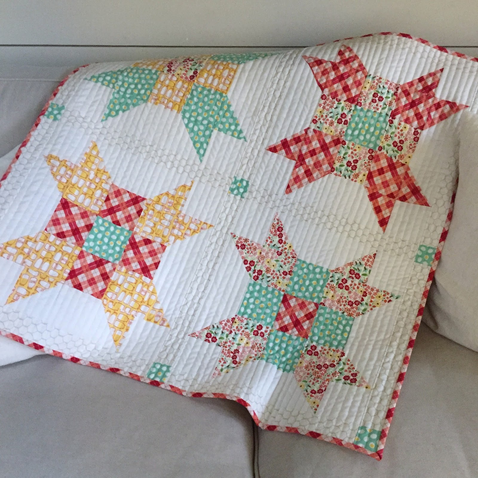 Gigi's Thimble Five Fat Quarter Fun {Fresh Eggs}