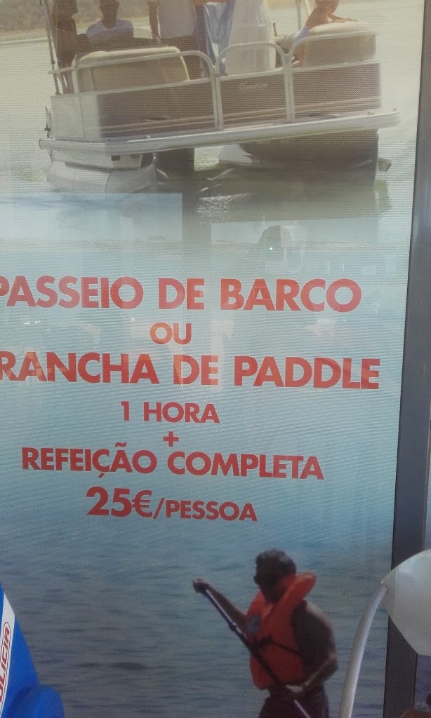 Passeios de barco ou prancha de paddle