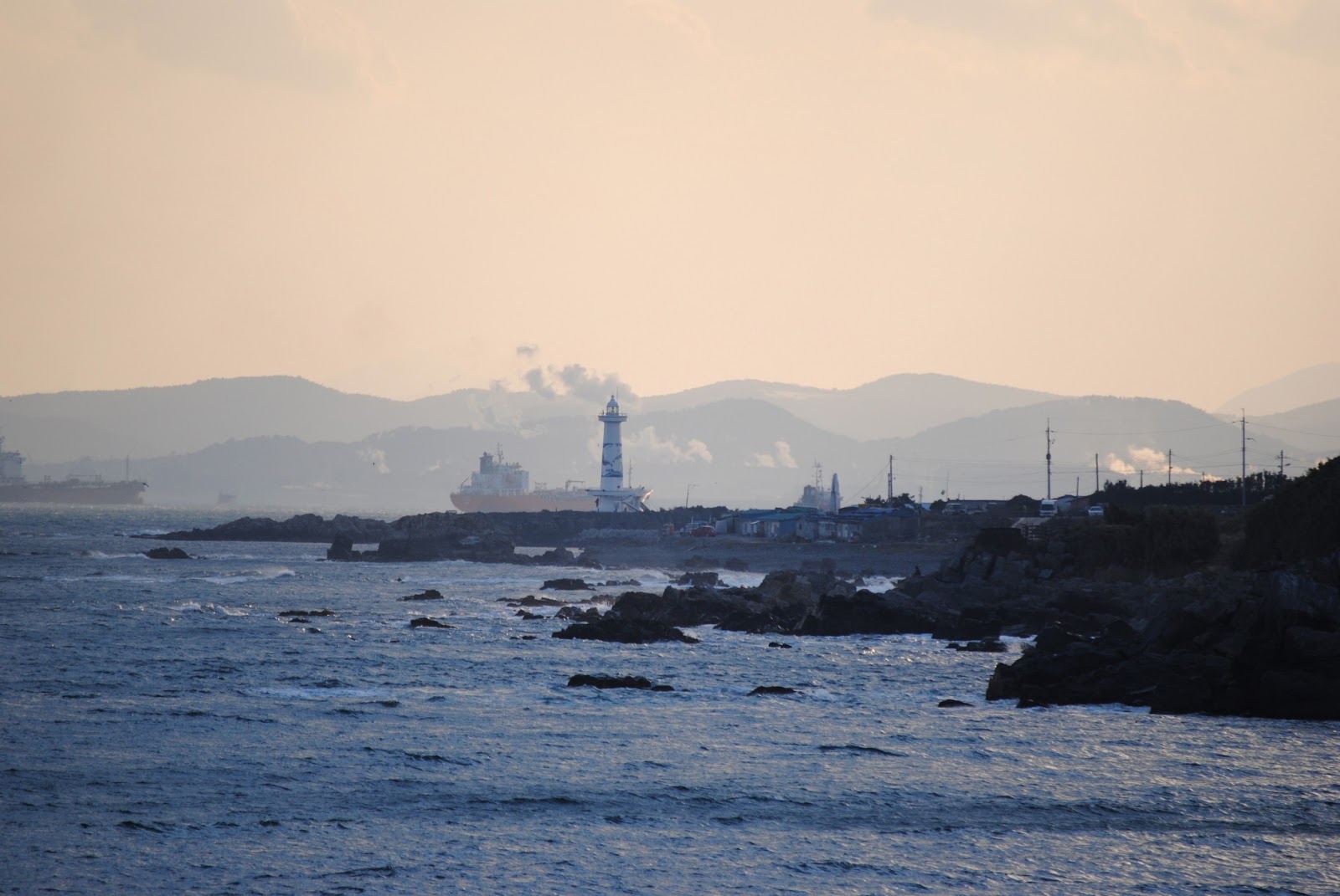 Bits Abroad: Ilsan Beach—Ulsan, South Korea