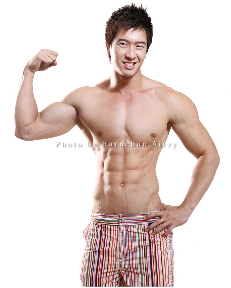 miong21-blogspot-jason-chee-hot-singaporean-hunk