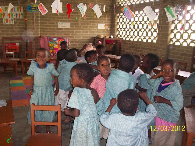 Bambini a scuola ad Atchanvé