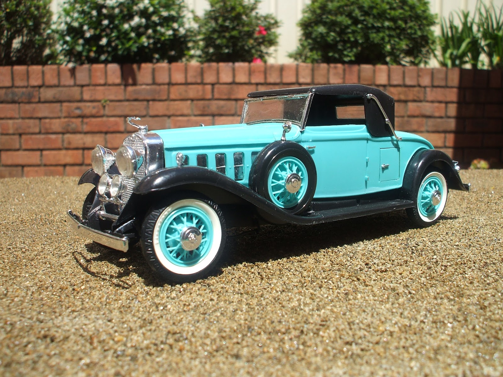 Model Building MONOGRAM SERIES CLASSIC CARS