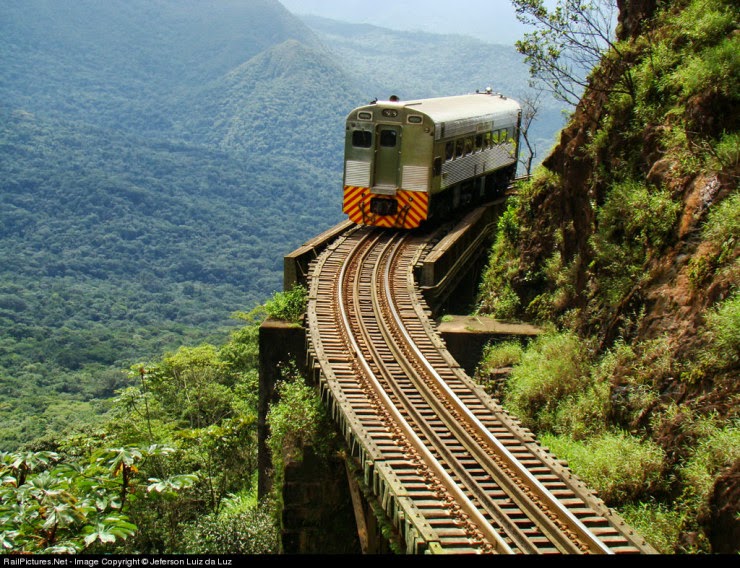 6. Serra Verde Express, Paraná, Brazil - Top 10 Scenic Rides