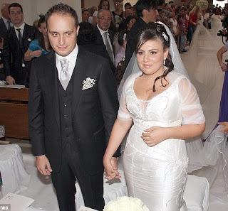 Bride With The Longest Veil; It's 3km-long 9