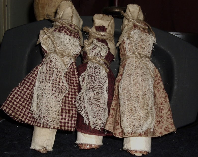 Pilgrims & Pioneers Primitives: Corn Cob Dolls