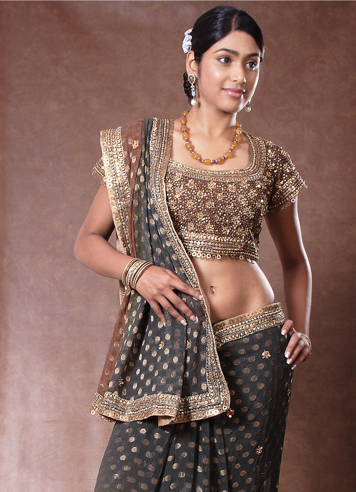 MY COUNTRY ACTRESS: Manisha Yadav Hot & Spicy in Traditional