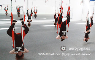 formacion-aeroyoga-yoga-aereo-andalucia-cadiz-españa-cursos-clases-escuela-teacher-training-profesional-profesores-columpio-swing-fly-flying-maria-maza-rafael-martinez-workshop-salud-deporte-ejercicio-tendencias-estilo-style-aero-pilates-fisio-aerien