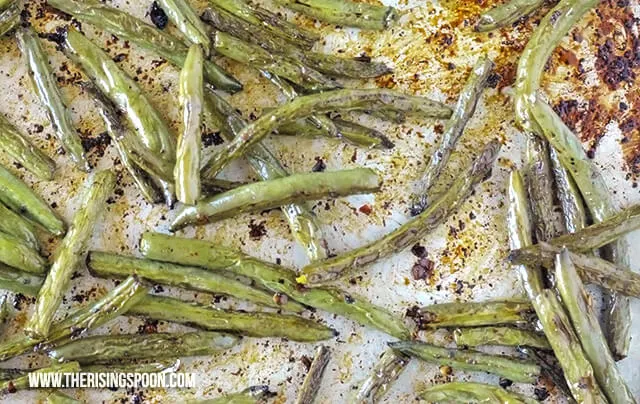 Roasted Balsamic Green Beans (Easy 30-Minute Recipe)