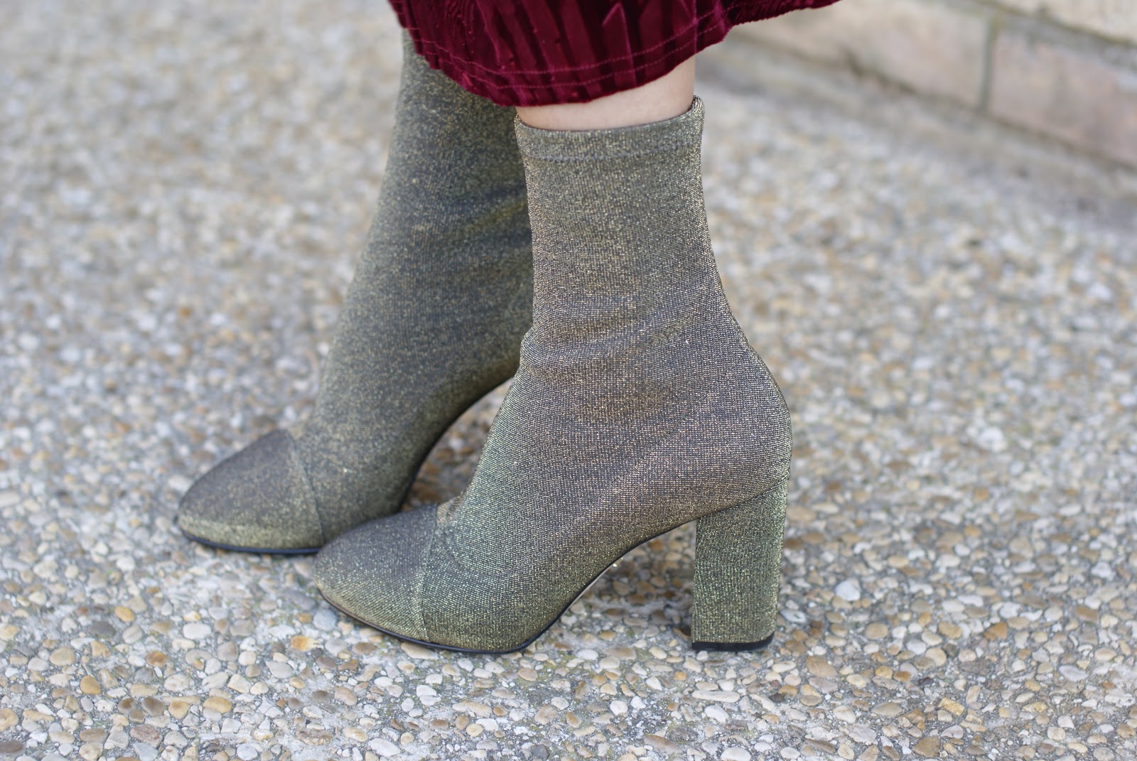 Le Silla sock boots on Fashion and Cookies fashion blog, fashion blogger style