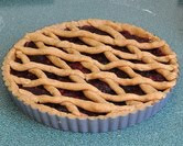 Arrange the cross pieces on the diagonal.