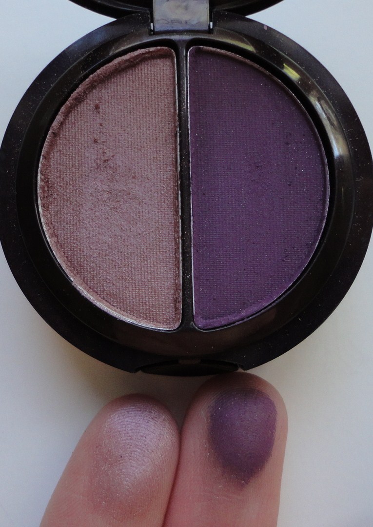 Connie Reviews Review & Swatches L'Oreal HiP Duo eyeshadow
