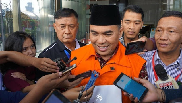 Jalani Lima Kali Pemeriksaan, Marzuqi Resmi Ditahan KPK 1 marzuqi%2Bditahan%2BDETIK