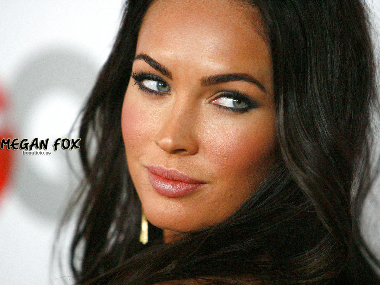 http://2.bp.blogspot.com/-T4Ibt2vS8-Q/ULThFXZz6sI/AAAAAAAABZE/P4Wy_U-zUB0/s1600/megan-fox-047-1280-49593.jpg