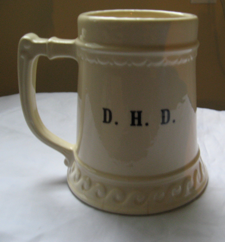 VINTAGE YALE UNIVERSITY BEER MUG