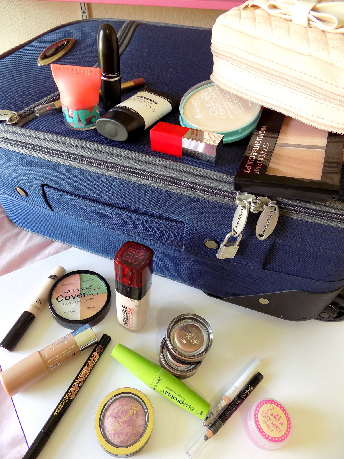 What's in my travel makeup bag?