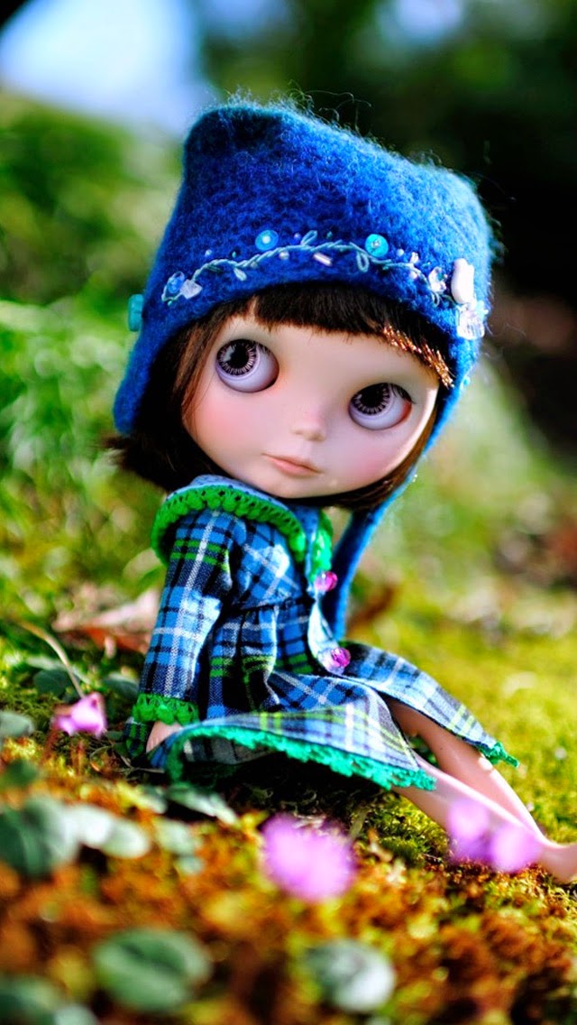 New Cute And Romantic iPhone Wallpapers To Download