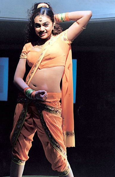 Glamorous Girls Actress Abhinaya Sri Hot Saree Photo