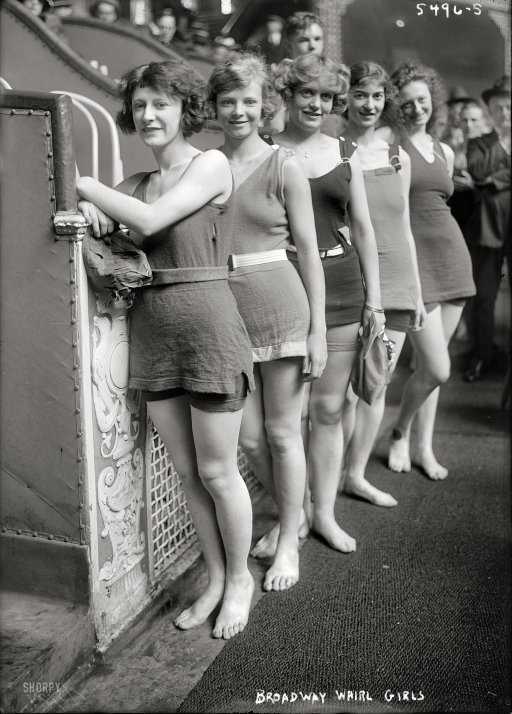 Chorus Girls Interesting Vintage Pictures Show the Artistic Life of