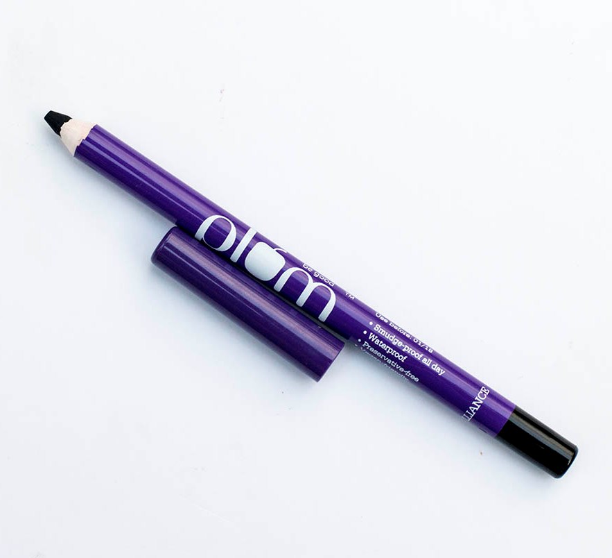 Plum NaturStudio All-Day-Wear Kohl Kajal