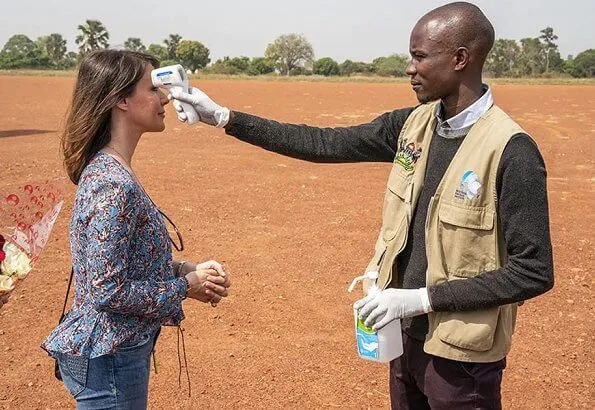 Princess Marie wore IRO Gosh Floral Print Blouse. DanChurchAid and the companies Nordic Fruit and Biofresh. refugee camp in Omugo