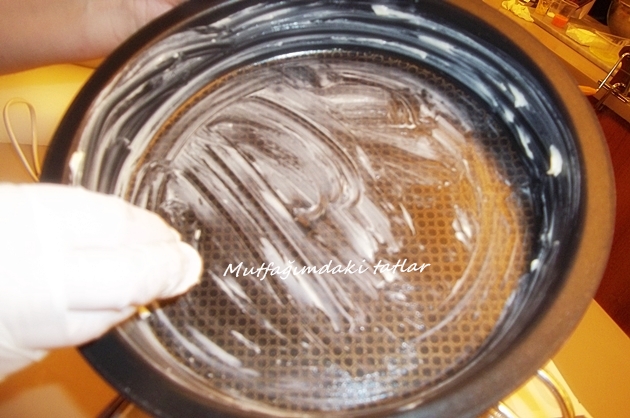 RİCOTTA KEK, VİŞNELİ SOS İLE Mutfak Ve Tatlar