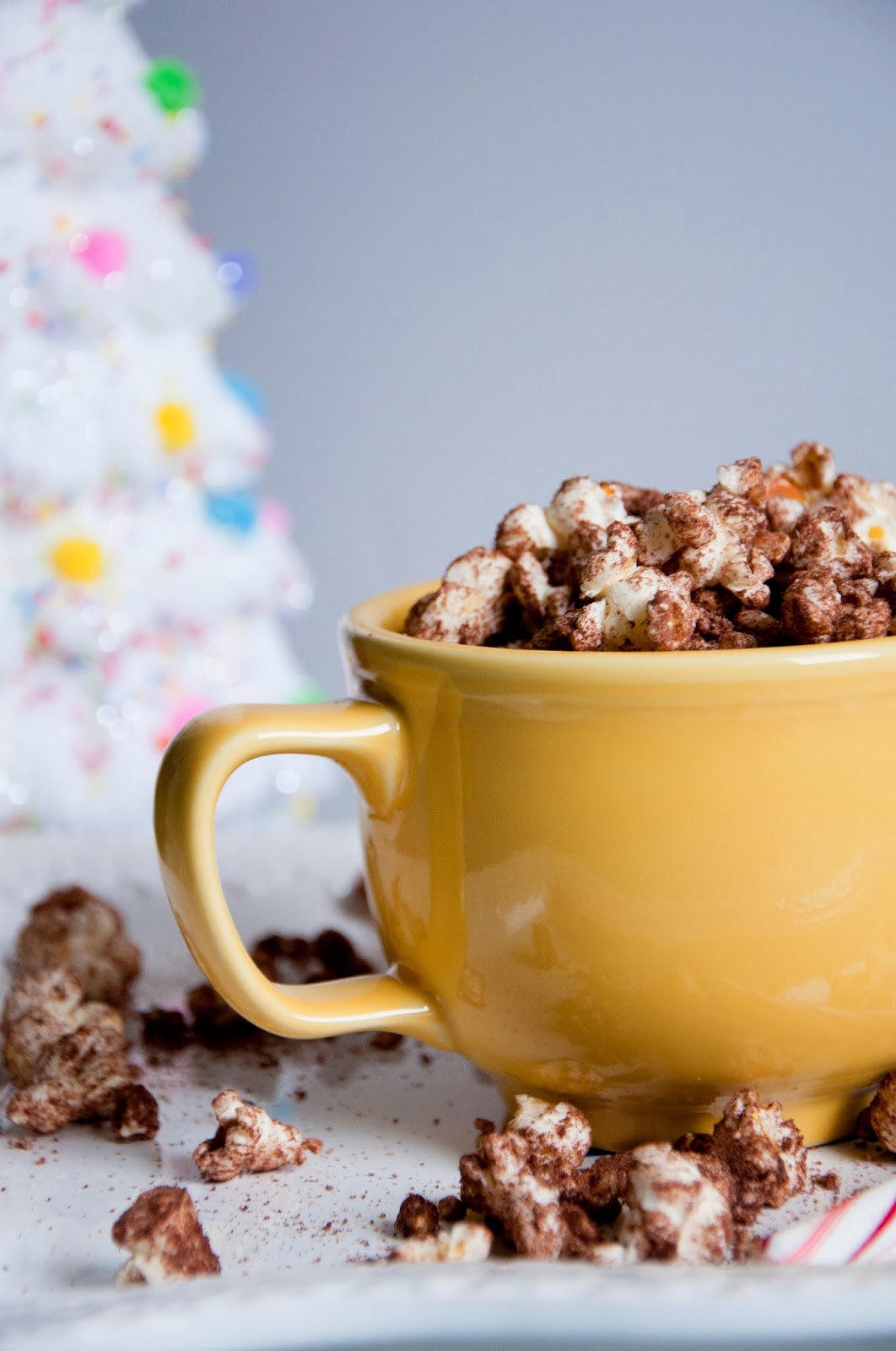 Lakyn + Judah: peppermint hot chocolate popcorn.