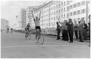 Vitoria en fotos Vuelta Ciclista en 1963