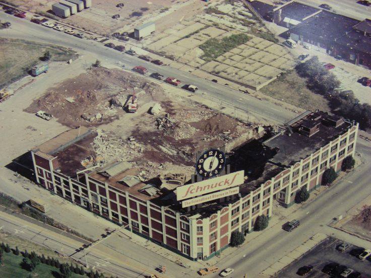 History of the St. Louis Dairy/Sealtest/Schnucks Clock