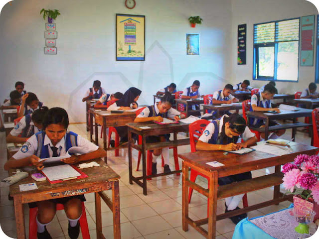 Pembukaan UNBK dan UNKP SMP di Saumlaki Berjalan Lancar Pembukaan UNBK dan UNKP SMP di Saumlaki Berjalan Lancar