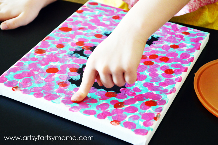 Easy Valentines Fingerprint Canvas at artsyfartsymama.com #kidscrafts #Valentines #plaidcrafts