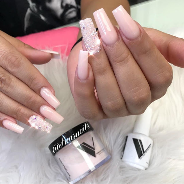 Cute acrylic nail color ideas