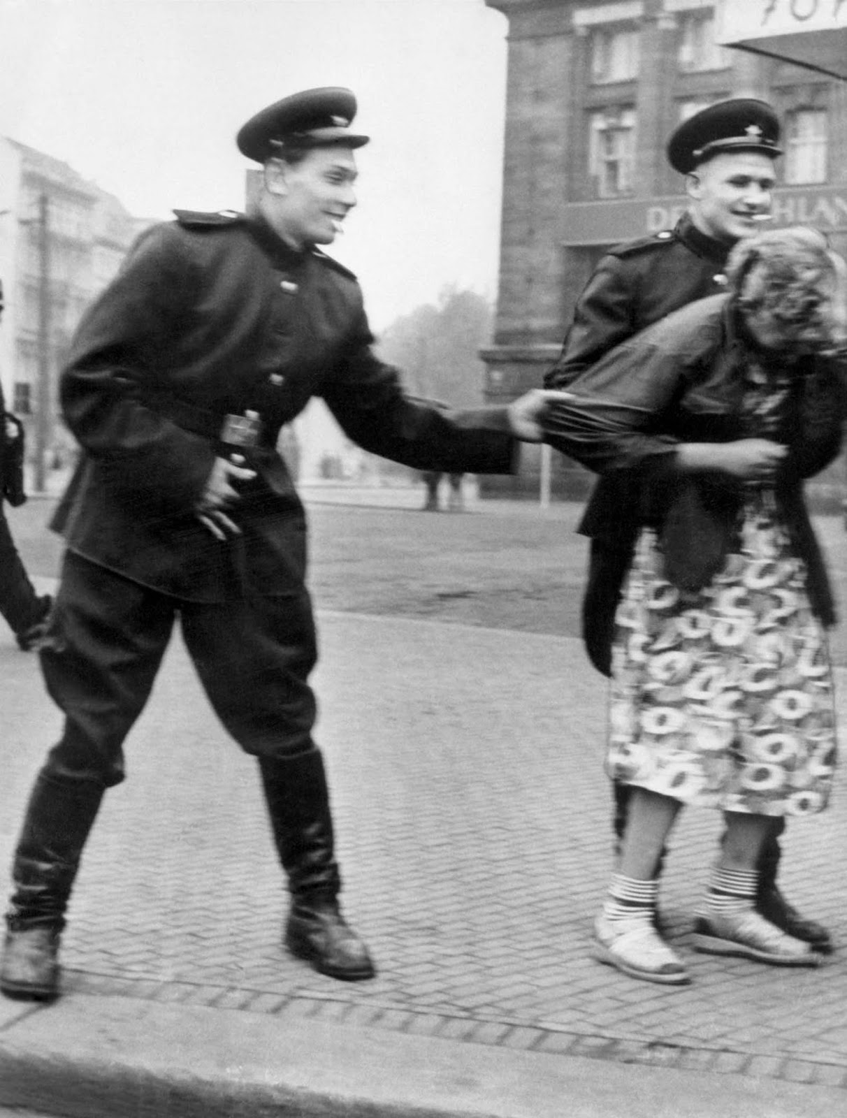 Soviet Soldiers Openly Sexually Harass A German Woman In Leipzig After