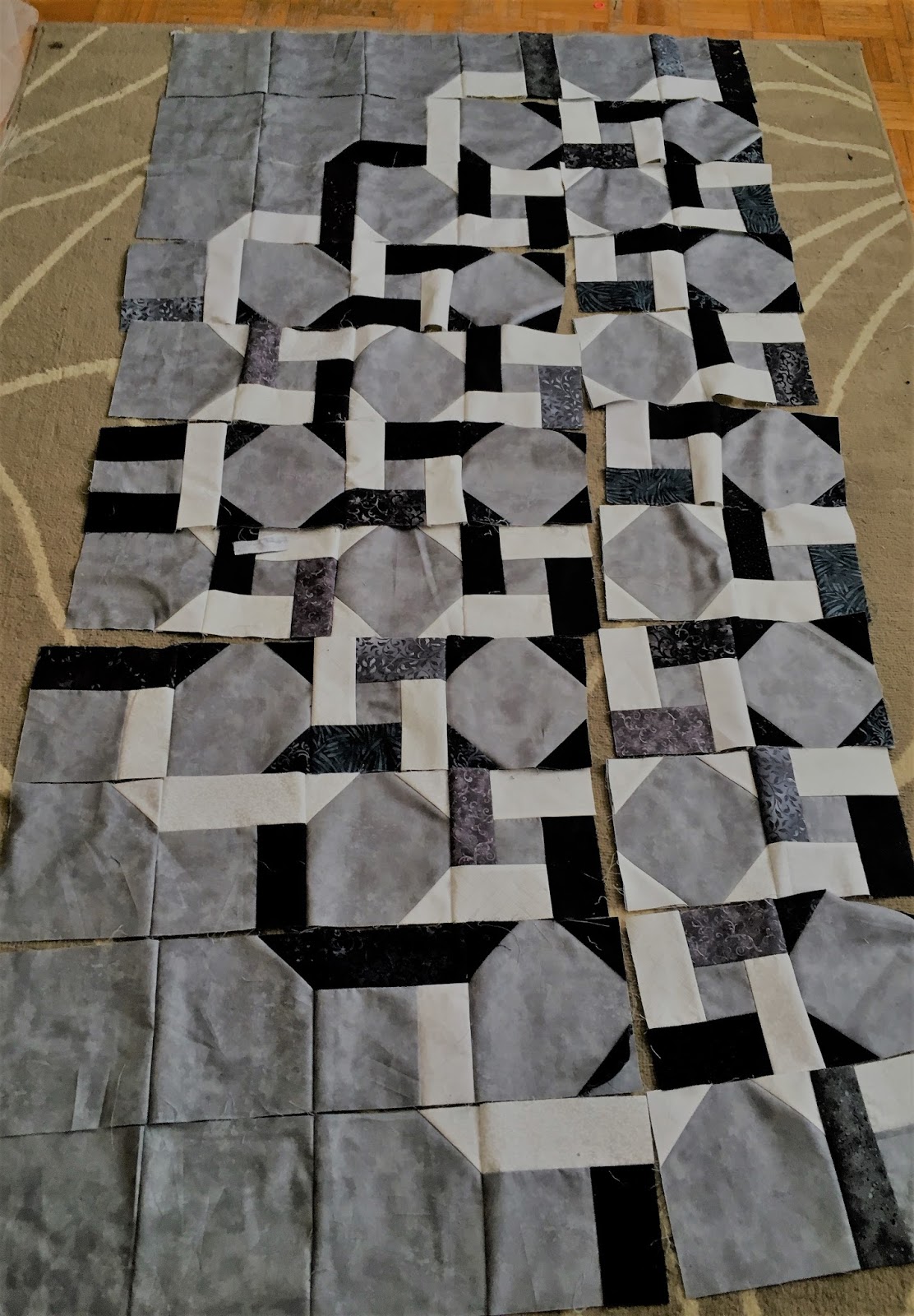 Dresden Quilter Friday Night SewIn Interlocking Chains