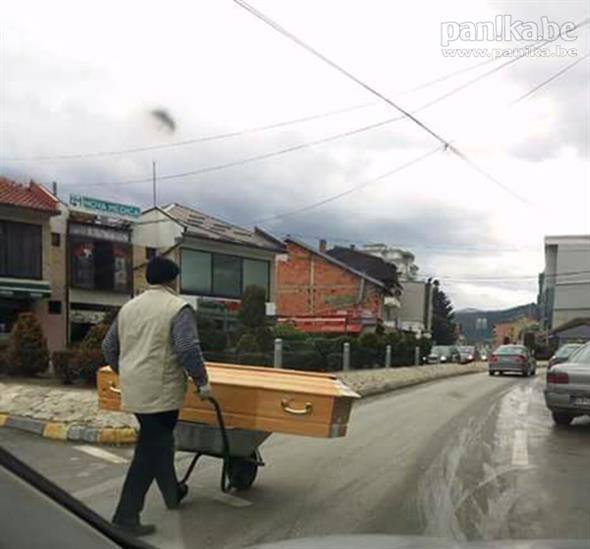 Bild des Tages Letzte Reise in Gostivar