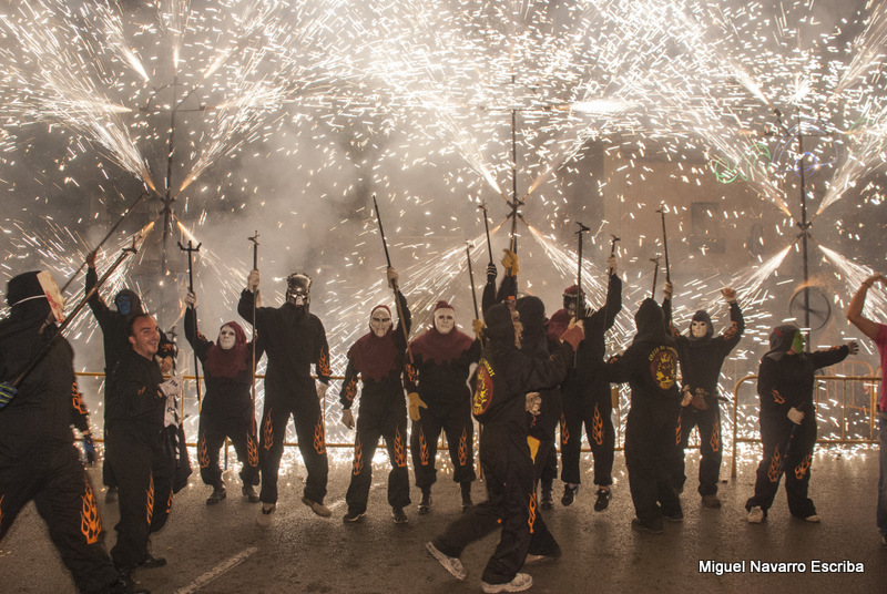 ELS DIMONIS DE MISLATA Colla de 2016