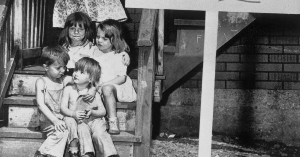 An Ashamed Mother Puts Her Four Children Up For Sale in Chicago in 1948