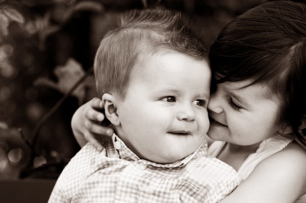 My Online Mela: Kissing Cute Little Girl and Boy Kiss Wallpapers of My Online Mela: Kissing Cute Little Girl and Boy Kiss Wallpapers of