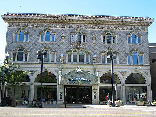 History Goes Bump In The Night: HGB Episode 123 - Capitol Theater History Goes Bump In The Night: HGB Episode 123 - Capitol Theater